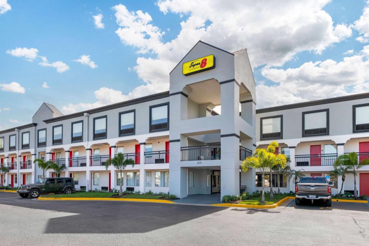 Super 8 By Wyndham Orlando Near Florida Mall Williamsburg Ngoại thất bức ảnh